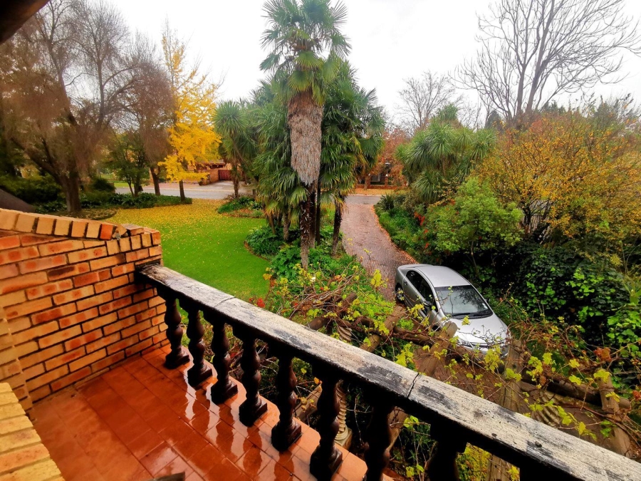 5 Bedroom Property for Sale in Mooivallei Park North West